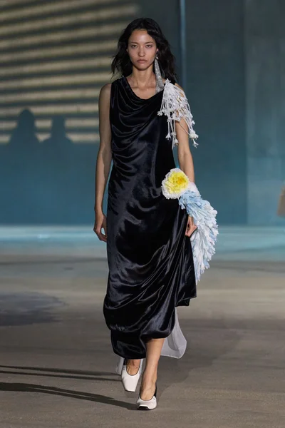 Look 69